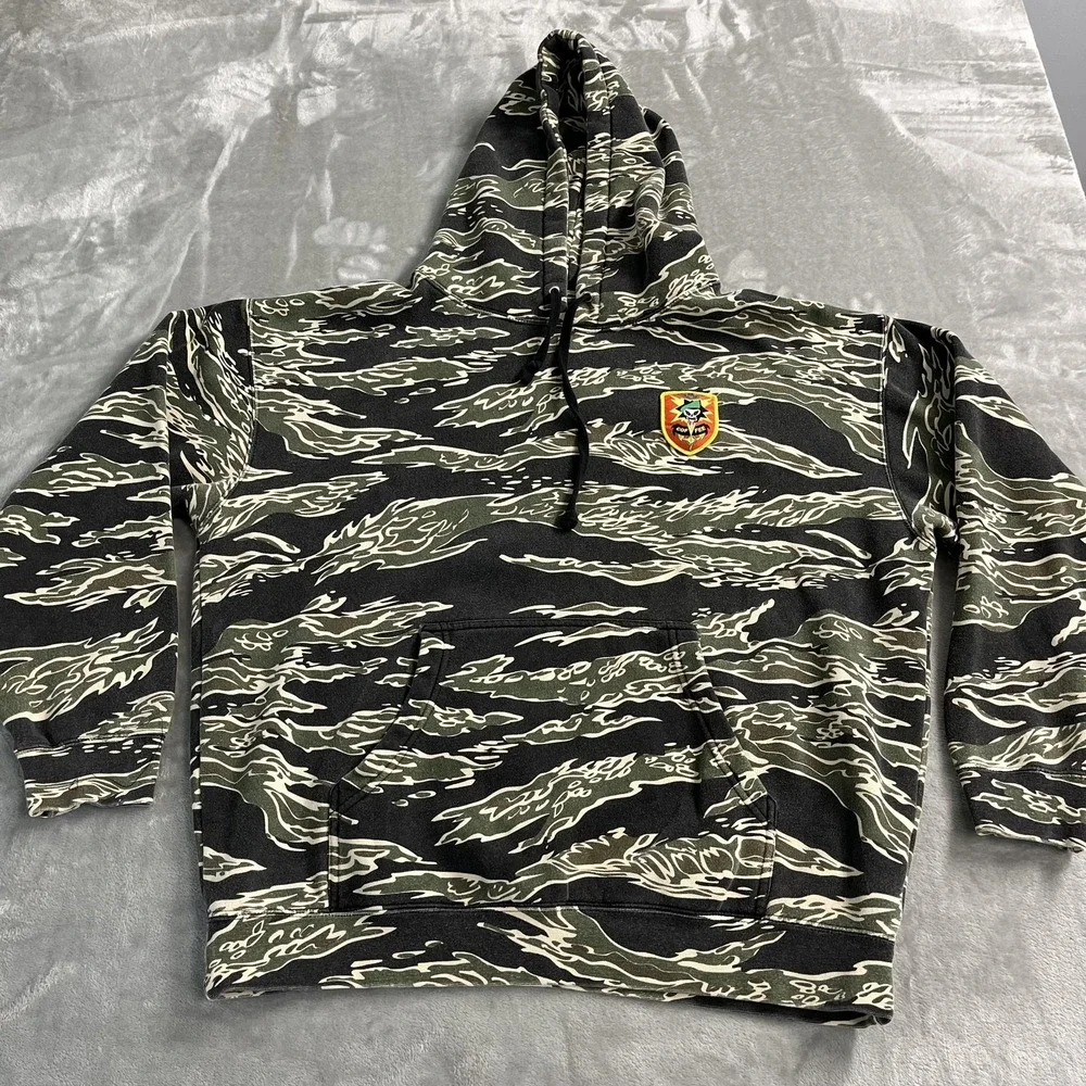 Black Rifle Coffee Company Hoodie Mens Large Green Tiger Camo Skull Patch Fleece